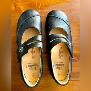 Finn Comfort Vivero leather mary jane style shoe 8.5
